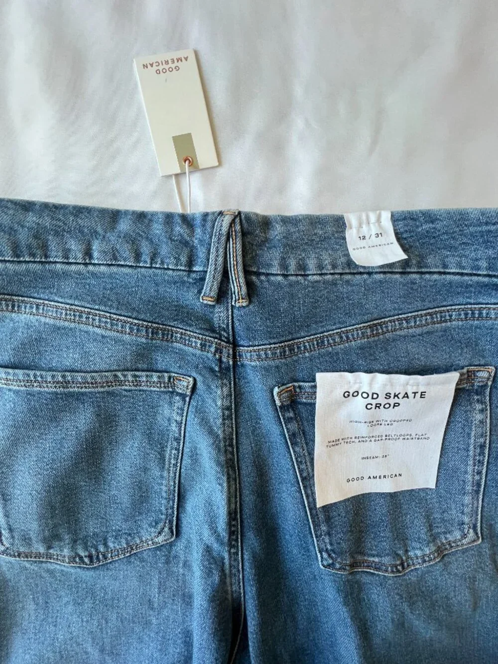 NWT Good American Size 12 Good Skate High Rise Cropped Loose Leg Jeans Raw Hem - Picture 16 of 16